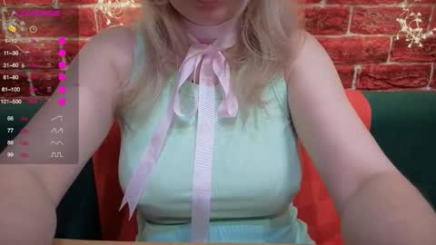 citrusblissss online show from 12/22/25, 02:14