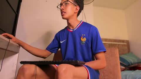 cj_davis1 online show from 10/05/25, 04:33