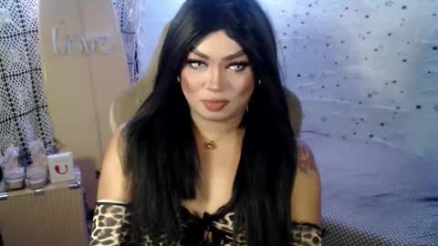 QUEEN CESS online show from 04/08/26, 06:19