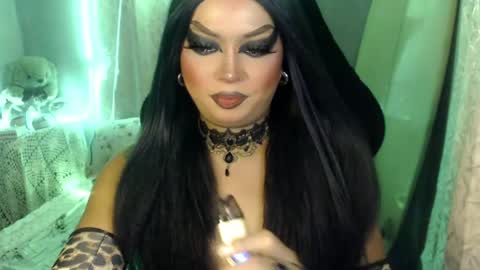 QUEEN CESS online show from 06/02/26, 06:32
