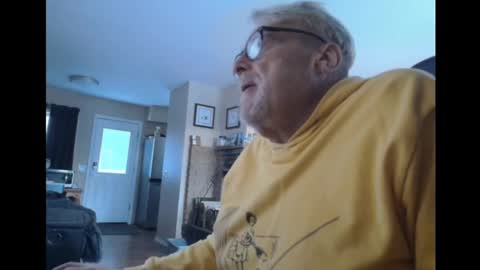 Snapshot of cjscout chatting on 01/10/25, 11:18 cjscout online show from 01/10/25, 11:18