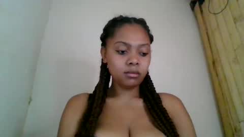 ckamilla45 online show from 10/17/25, 06:38