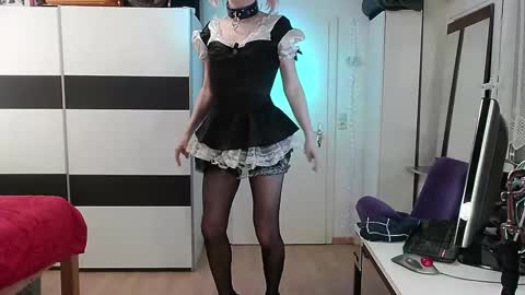 Snapshot of cl1pp3rcr33k chatting on 02/20/25, 05:44 bb online show from 02/20/25, 05:44