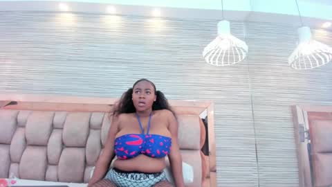 Snapshot of claire_bonny chatting on 11/29/25, 06:55 claire_bonny online show from 11/29/25, 06:55