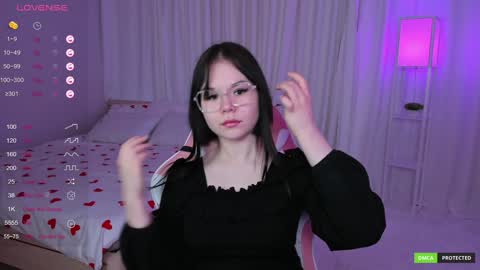 Snapshot of clairefaers chatting on 01/26/25, 10:12 Claire Faers online show from 01/26/25, 10:12