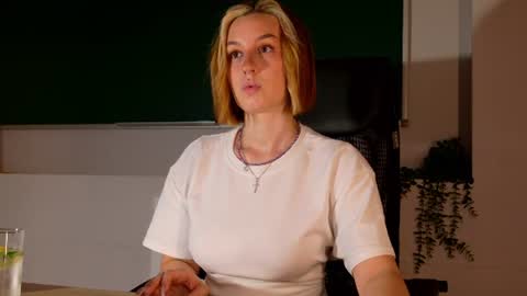 Snapshot of clairemathis chatting on 07/04/26, 03:07 Claire online show from 07/04/26, 03:07
