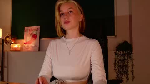 Snapshot of clairemathis chatting on 07/26/26, 02:46 Claire online show from 07/26/26, 02:46
