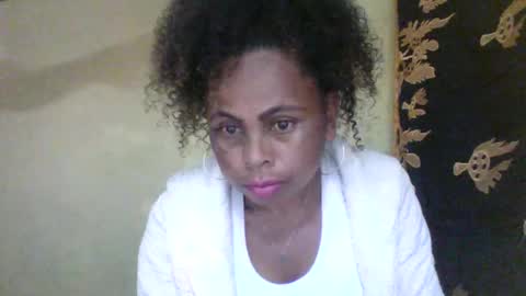 Snapshot of clairette9794 chatting on 05/29/26, 06:17 clairette9794 online show from 05/29/26, 06:17