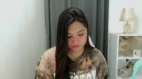 CLAIRE online show from 02/25/26, 05:22