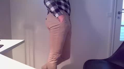 Snapshot of clamshive7 chatting on 02/02/26, 10:25 clamshive7 online show from 02/02/26, 10:25