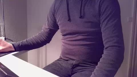 Snapshot of clamshive7 chatting on 02/05/26, 08:19 clamshive7 online show from 02/05/26, 08:19