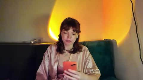 Snapshot of clancyosbourne chatting on 12/17/24, 09:38 Clancy online show from 12/17/24, 09:38