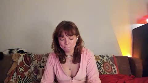 Snapshot of clancyosbourne chatting on 01/19/25, 11:00 Clancy online show from 01/19/25, 11:00