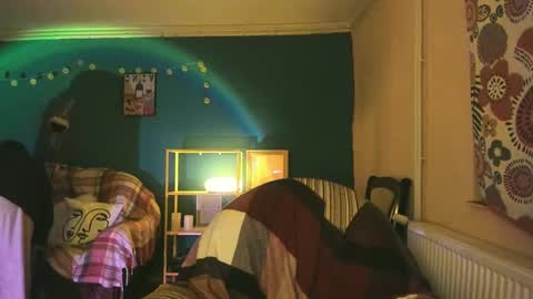 Snapshot of clancyosbourne chatting on 02/20/25, 08:36 Clancy online show from 02/20/25, 08:36