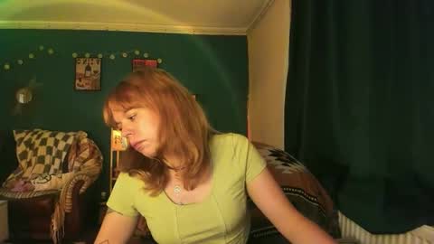 Snapshot of clancyosbourne chatting on 09/13/25, 06:18 Clancy online show from 09/13/25, 06:18