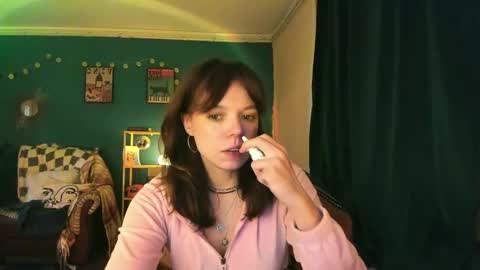 Snapshot of clancyosbourne chatting on 10/19/25, 07:03 Clancy online show from 10/19/25, 07:03