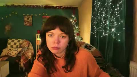 Snapshot of clancyosbourne chatting on 02/01/26, 05:44 Clancy online show from 02/01/26, 05:44