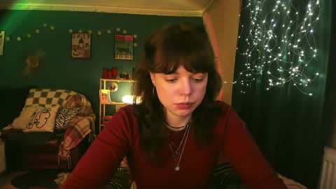 Snapshot of clancyosbourne chatting on 02/18/26, 06:48 Clancy online show from 02/18/26, 06:48