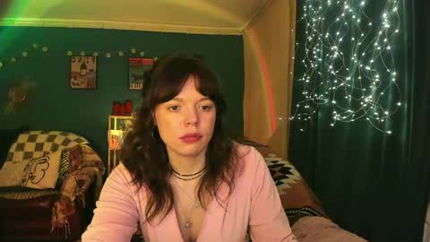 Snapshot of clancyosbourne chatting on 02/22/26, 05:55 Clancy online show from 02/22/26, 05:55