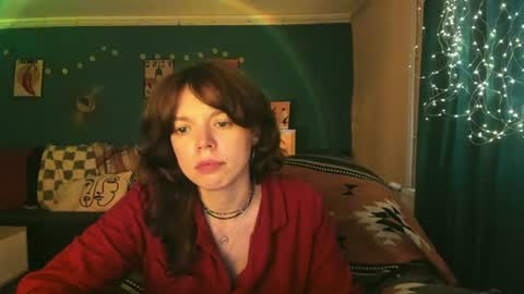 Snapshot of clancyosbourne chatting on 06/19/26, 05:39 Clancy online show from 06/19/26, 05:39