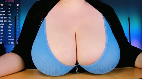 Clara  online show from 12/21/24, 03:36