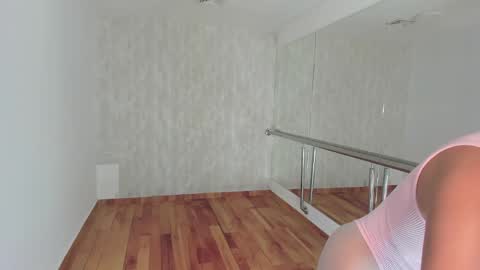 Snapshot of clara_tenssio chatting on 12/28/24, 03:15 Clara online show from 12/28/24, 03:15