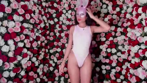 Snapshot of clara_tenssio chatting on 01/06/25, 09:19 Clara online show from 01/06/25, 09:19