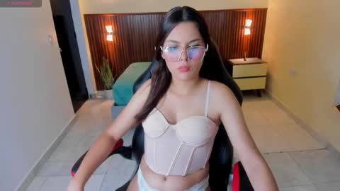 Snapshot of clara_ward chatting on 02/19/26, 07:21 C L A R A online show from 02/19/26, 07:21