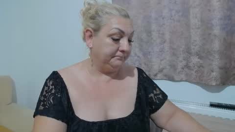 Clara online show from 06/05/26, 09:42