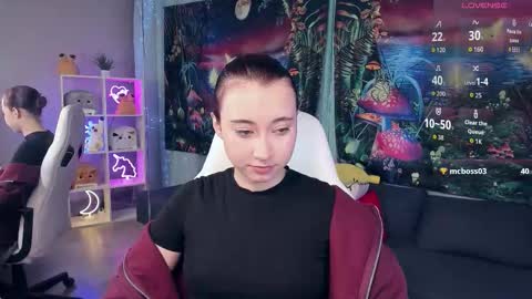 clarabenson online show from 09/12/25, 09:04
