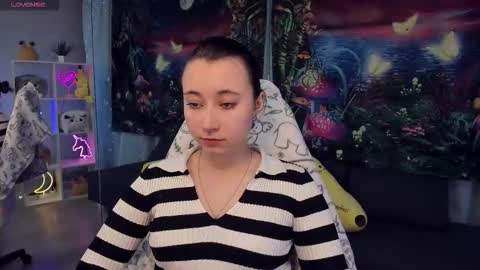 clarabenson online show from 10/03/25, 06:16