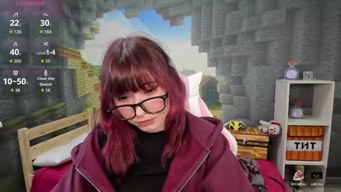 clarabenson online show from 11/07/25, 06:41