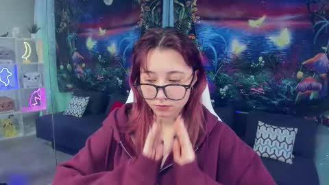 clarabenson online show from 11/25/25, 07:25