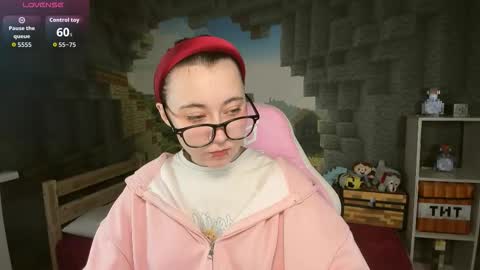 clarabenson online show from 01/05/26, 06:33