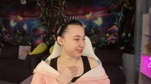 clarabenson online show from 04/07/26, 10:42