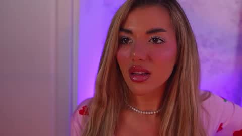 ClaraHazel online show from 01/08/26, 04:26