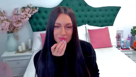 ClaraXJoy online show from 12/05/24, 06:21