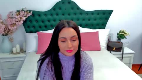 ClaraXJoy online show from 12/16/24, 08:52