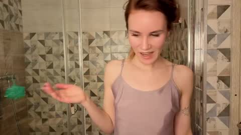 Claire online show from 04/03/26, 02:04