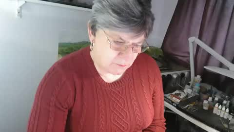 clare nylons online show from 02/01/26, 08:24