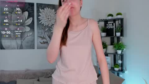 Lora online show from 03/18/26, 01:42