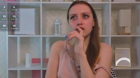 Lora online show from 04/11/26, 07:45