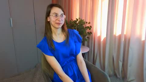 Snapshot of clarindakluse chatting on 05/24/26, 07:02 Sara online show from 05/24/26, 07:02