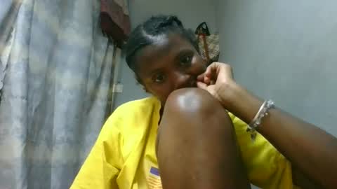 clarisse98 online show from 12/22/25, 07:05