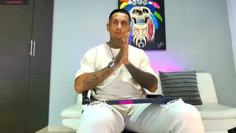 Snapshot of clark__ken chatting on 02/08/25, 12:39 Juanpaindependent model online show from 02/08/25, 12:39