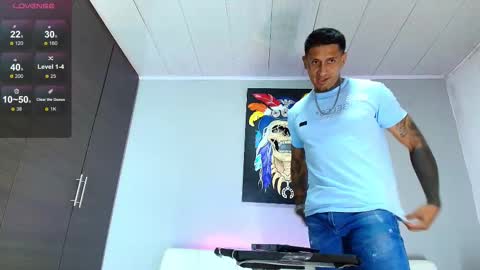 Snapshot of clark__ken chatting on 02/24/25, 06:15 Juanpaindependent model online show from 02/24/25, 06:15