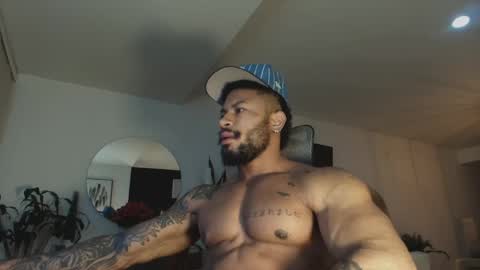 Snapshot of clark_strong chatting on 05/01/26, 10:53 clark_strong online show from 05/01/26, 10:53