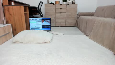 Deea xxx online show from 10/04/25, 02:09