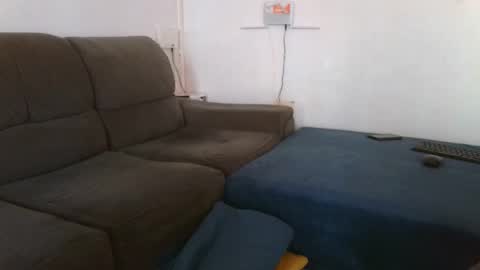 Angel online show from 10/07/25, 04:53