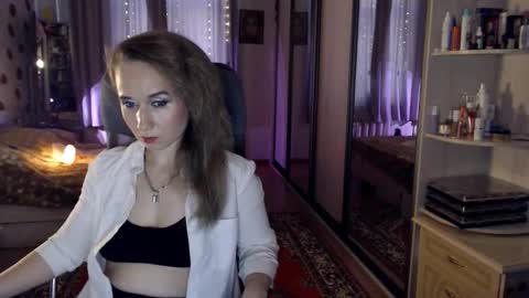 classyinna online show from 10/08/25, 11:30